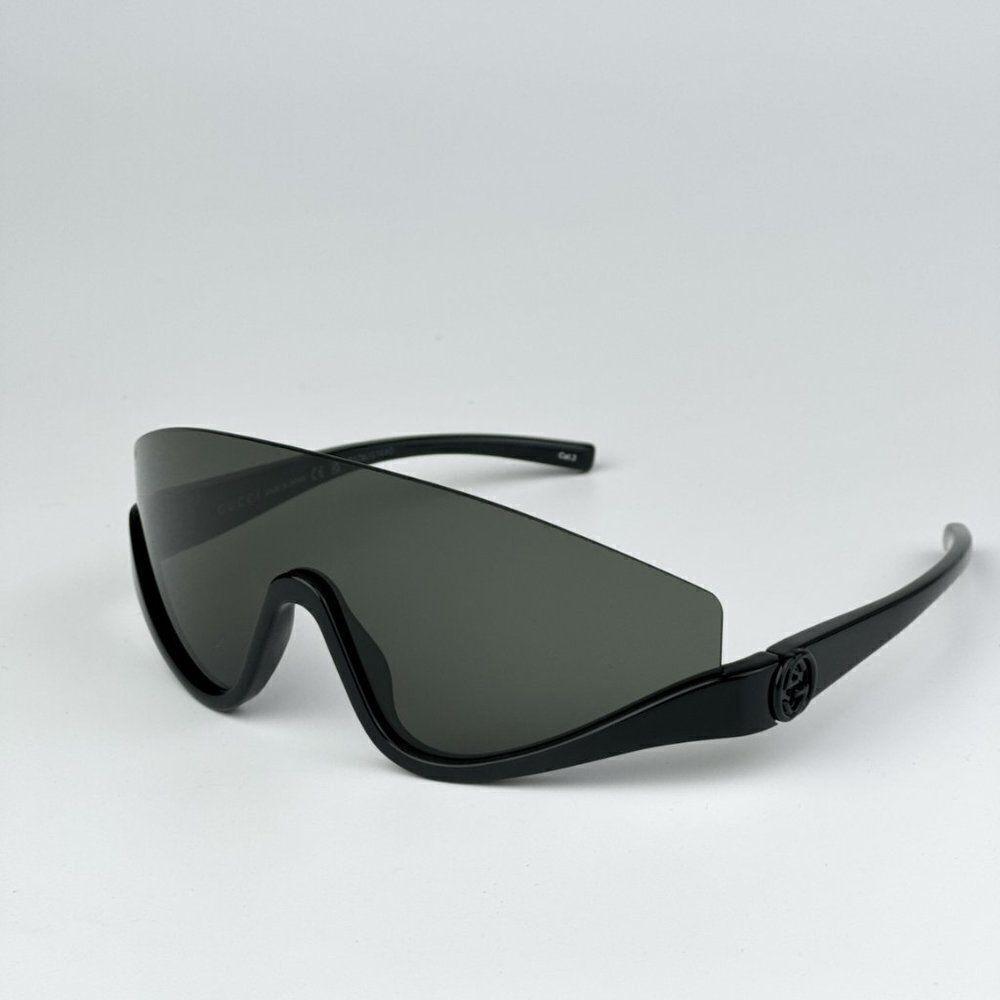 NEW Gucci GG1650S 001 Black Grey Unisex Shield Mask Sunglasses GG 1650S